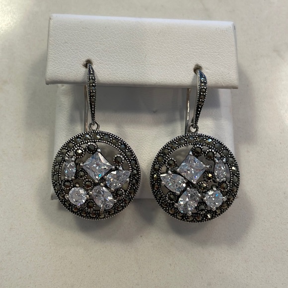 Sterling silver marcasite earring with white cubic zirconia - Picture 1 of 4